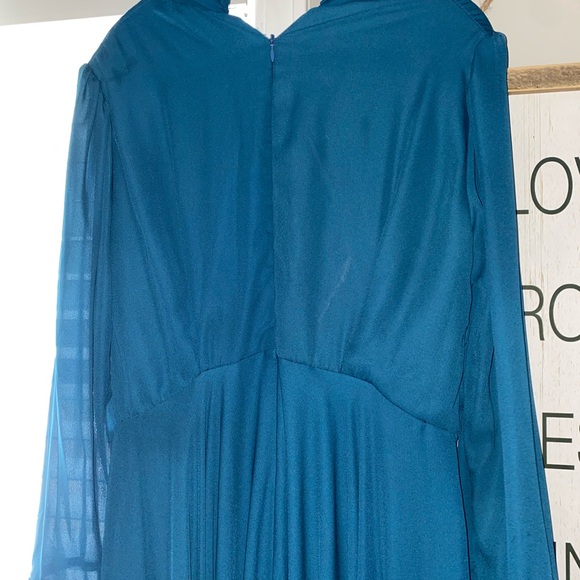 Dress - Picture 3 of 5